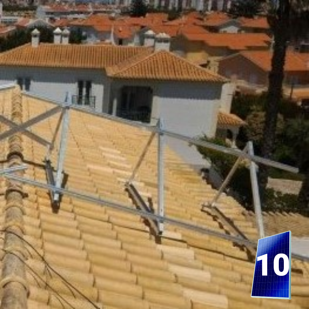 Kit com Triângulos e Gancho Salva-Telha para 10 Módulos